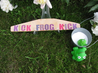 Kick frog kick